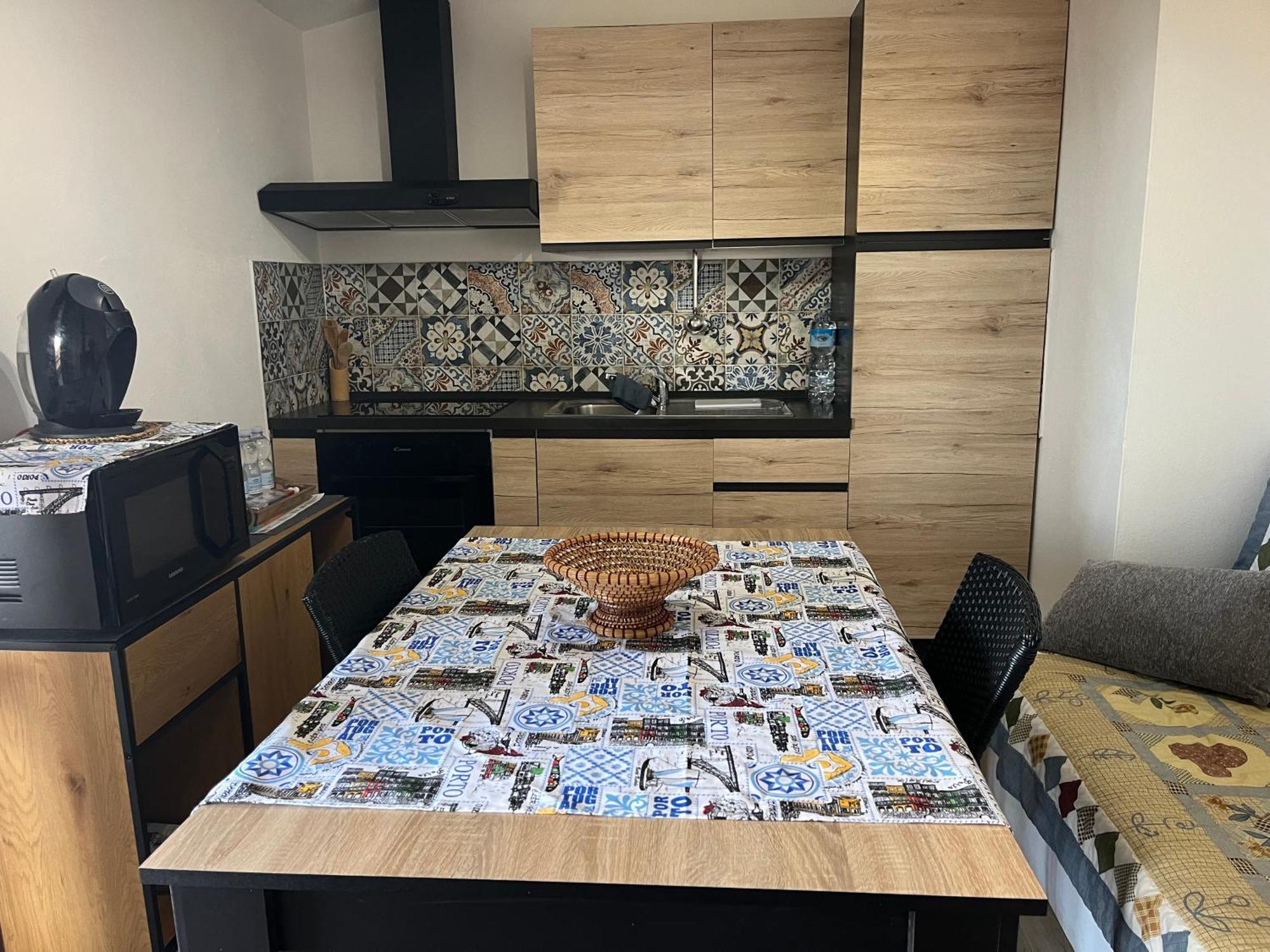 Pommy House Apartment